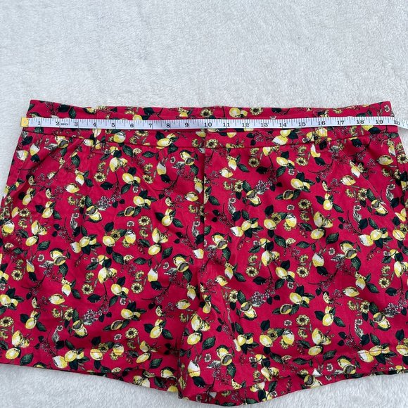 Tinsel Botanical Lemon Fruit Floral Print Shorts Womens 1X Red Pockets High Rise - Picture 6 of 12